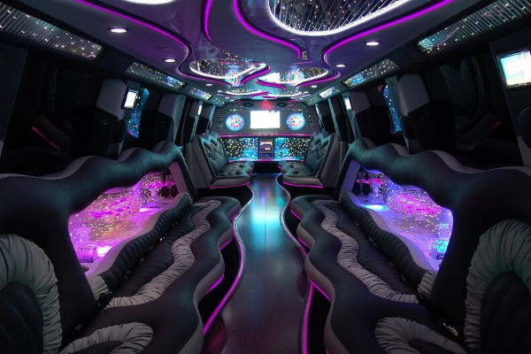 black hummer limousine Rodman