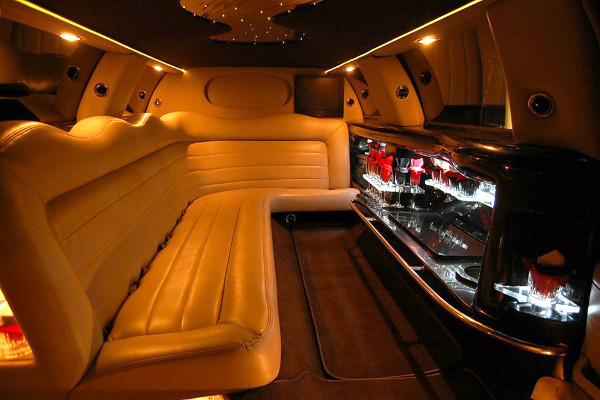 lincoln limo service Cherry Valley